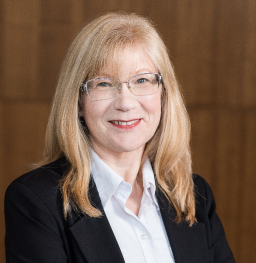 Natalia Savina headshot.